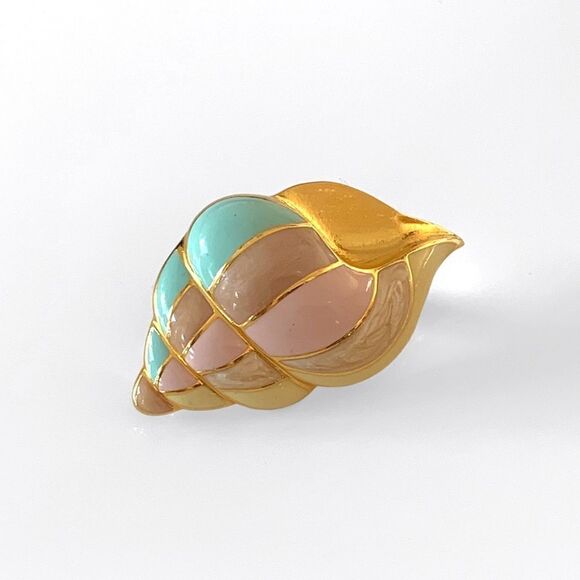 Vintage Gold Enamel Seashell Brooch - Picture 1 of 4